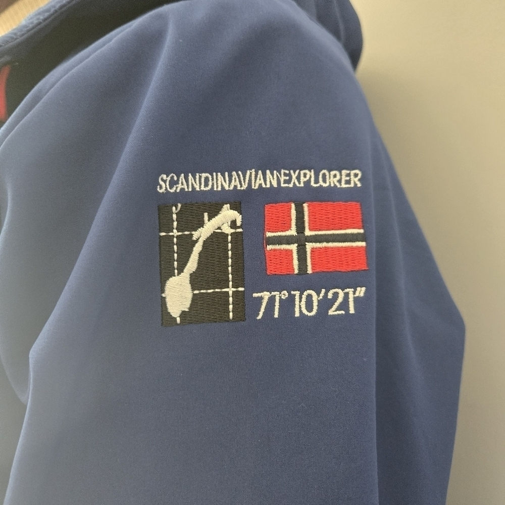 Scandinavian Explorer Blue Soft Shell Jacket, Red Floral Pattern And Zipper. XS - Picture 3 of 16